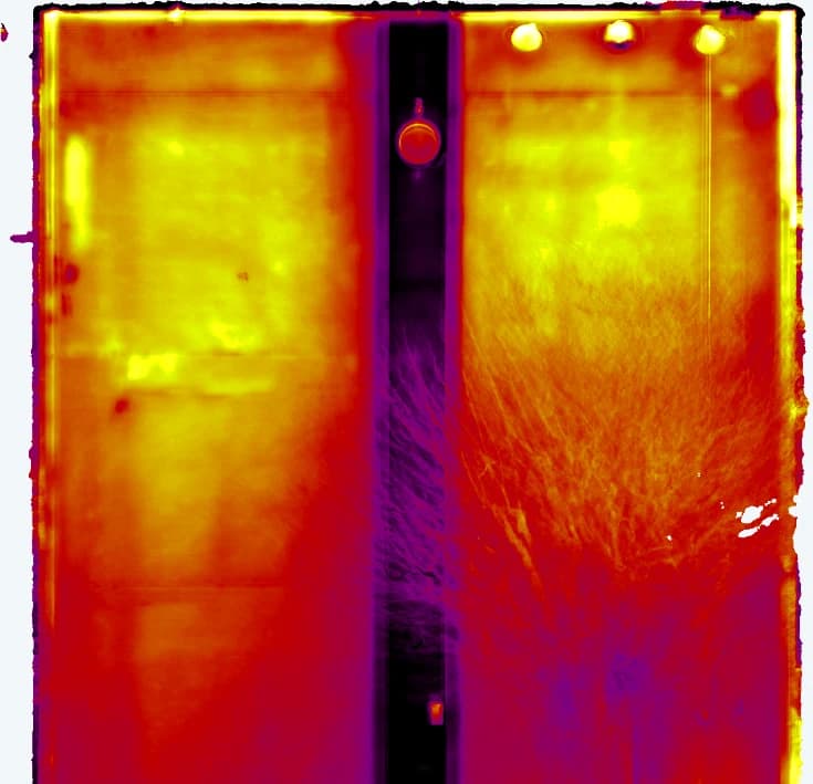 Visible and thermal orthophotos of the same wall